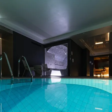 Hotell U11 & 3*