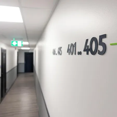 U11 & Ξενοδοχείο