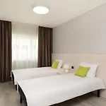 Hotell U11 & 3*